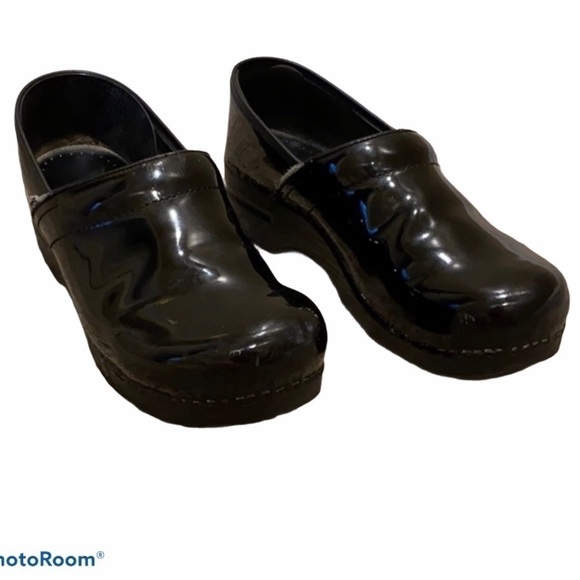Dansko Shoes - Dansko Patent Leather Black Clogs Sz 11